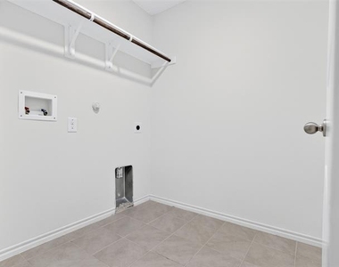 1111 Meadow Side Drive - Photo Thumbnail 28