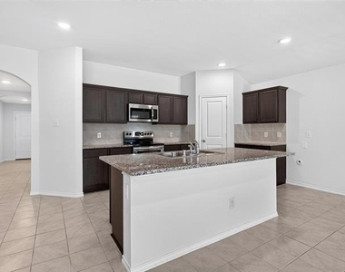 1111 Meadow Side Drive - Photo Thumbnail 13