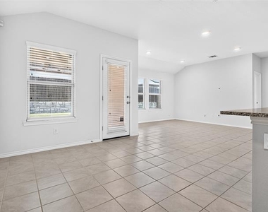 1111 Meadow Side Drive - Photo Thumbnail 11