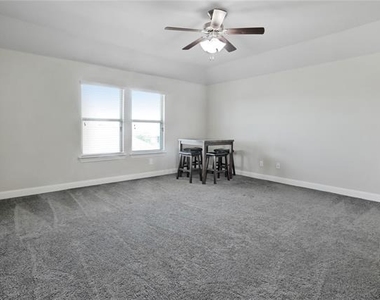 276 Goliad Trail - Photo Thumbnail 15