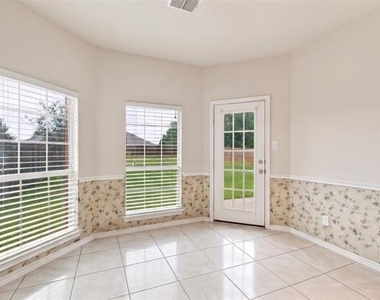 5912 Saddleridge Court - Photo Thumbnail 11