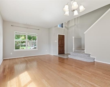 2004 Shannon Drive - Photo Thumbnail 8