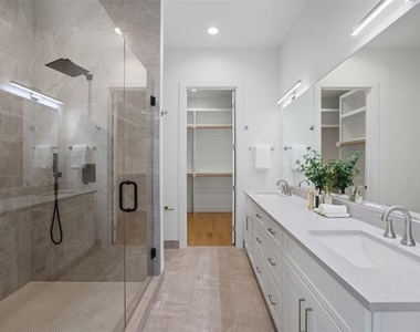 4517 Munger Avenue - Photo Thumbnail 31