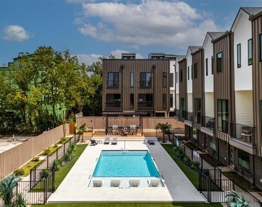 4517 Munger Avenue - Photo Thumbnail 5