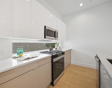 4517 Munger Avenue - Photo Thumbnail 15