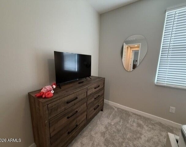 3180 E Ranchhand Drive - Photo Thumbnail 22