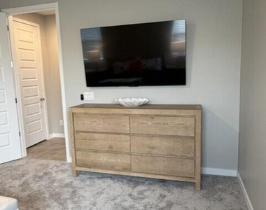 3180 E Ranchhand Drive - Photo Thumbnail 10