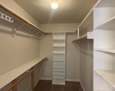 611 Linda Drive - Photo Thumbnail 11