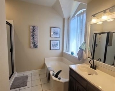 611 Linda Drive - Photo Thumbnail 10