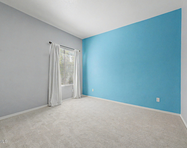 9600 N 96th Street - Photo Thumbnail 20