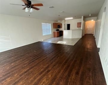 5809 Thoroughbred Court - Photo Thumbnail 2