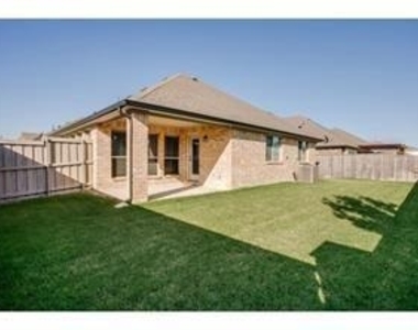 2200 Shannon Drive - Photo Thumbnail 24