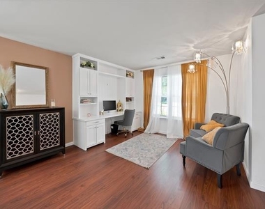 2827 Grandview Drive - Photo Thumbnail 3