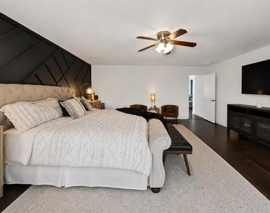 2827 Grandview Drive - Photo Thumbnail 10