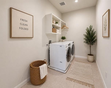 7827 Piedmont Avenue - Photo Thumbnail 12