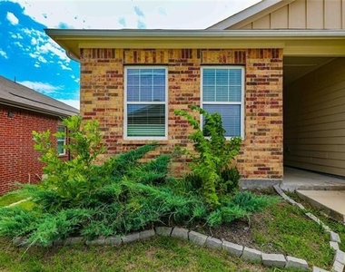 746 Wilshire Drive - Photo Thumbnail 4