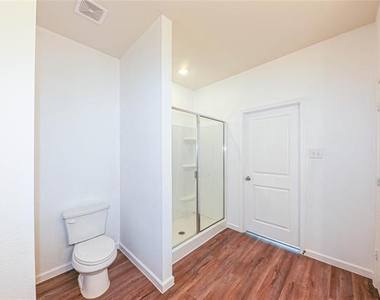 746 Wilshire Drive - Photo Thumbnail 15