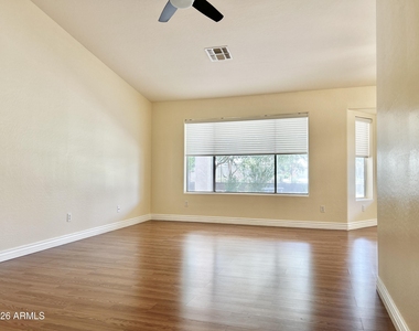 3863 E Linda Court - Photo Thumbnail 4