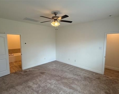 2808 Pronghorn Drive - Photo Thumbnail 15