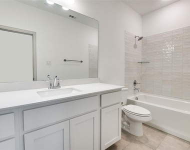 3709 Sailing View Boulevard - Photo Thumbnail 8