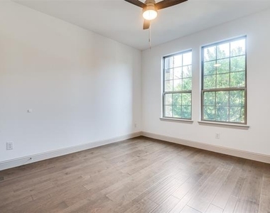 3709 Sailing View Boulevard - Photo Thumbnail 7