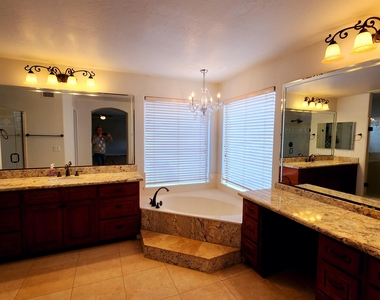20642 N 16th Place - Photo Thumbnail 27