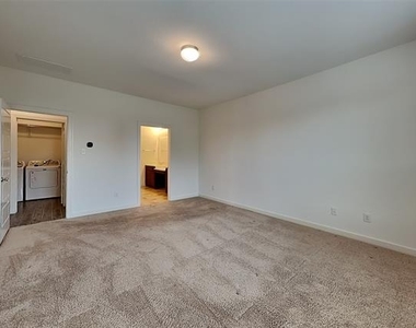 4117 Beasley Drive - Photo Thumbnail 6