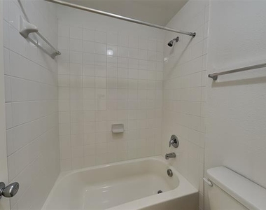 4117 Beasley Drive - Photo Thumbnail 14