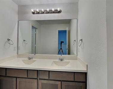 4117 Beasley Drive - Photo Thumbnail 15