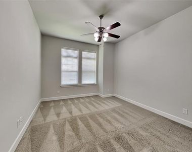 13660 Diamond Grove Lane - Photo Thumbnail 11