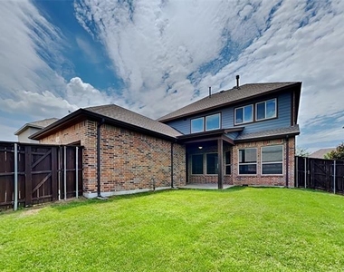 13660 Diamond Grove Lane - Photo Thumbnail 19