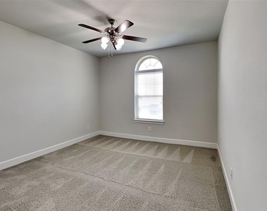 13660 Diamond Grove Lane - Photo Thumbnail 12