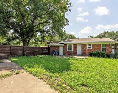 2627 Tealford Drive - Photo Thumbnail 21