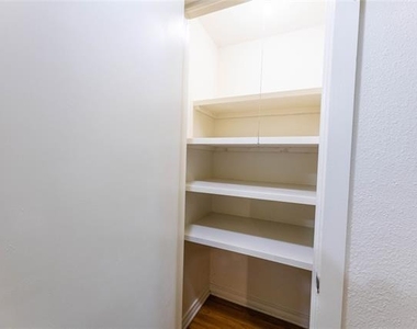 2627 Tealford Drive - Photo Thumbnail 8