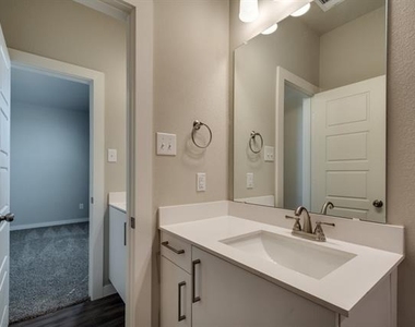 629 Wheatfield Drive - Photo Thumbnail 11