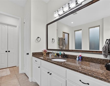 400 Trailside Drive - Photo Thumbnail 19