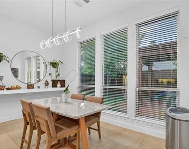 400 Trailside Drive - Photo Thumbnail 11
