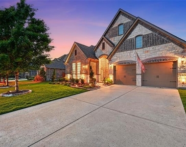 400 Trailside Drive - Photo Thumbnail 1