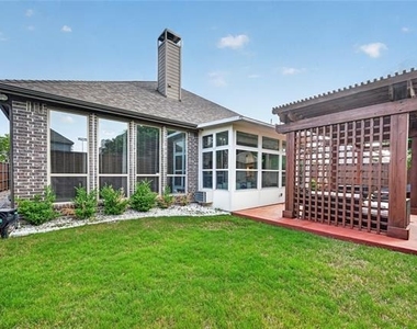 400 Trailside Drive - Photo Thumbnail 34