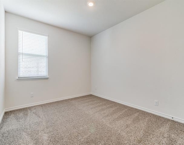 763 Philadelphia Street - Photo Thumbnail 16