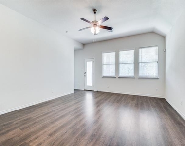 763 Philadelphia Street - Photo Thumbnail 15