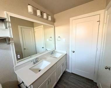 2508 Shakopee Street - Photo Thumbnail 17
