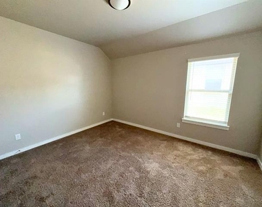 2508 Shakopee Street - Photo Thumbnail 21