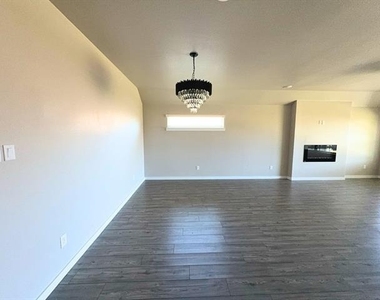 2508 Shakopee Street - Photo Thumbnail 3