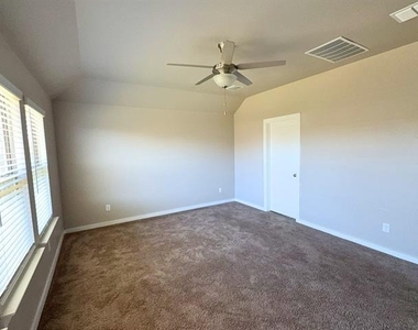 2508 Shakopee Street - Photo Thumbnail 10