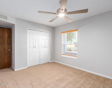 5639 E Thunderbird Road - Photo Thumbnail 12