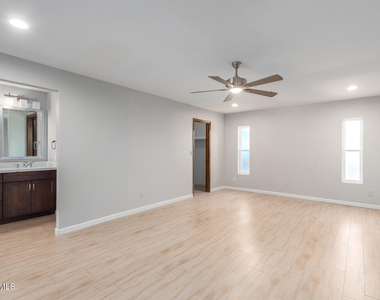 5639 E Thunderbird Road - Photo Thumbnail 5