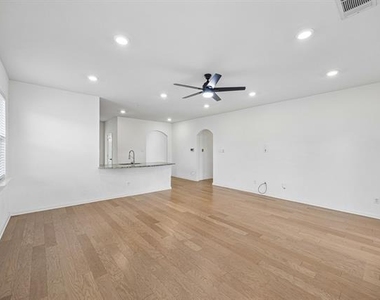 1613 Weathervane Way - Photo Thumbnail 9