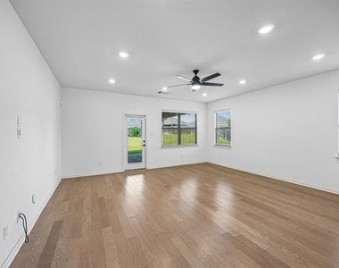 1613 Weathervane Way - Photo Thumbnail 8