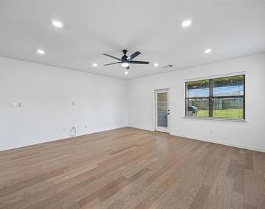 1613 Weathervane Way - Photo Thumbnail 11